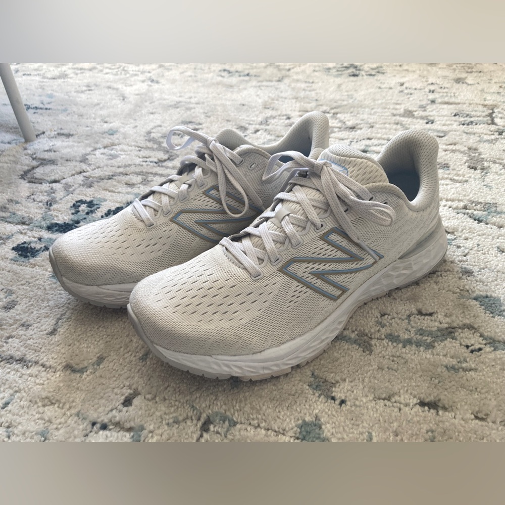 Women's New Balance Fresh Foam W880A11 Arctic Fox/UV Glo Mesh